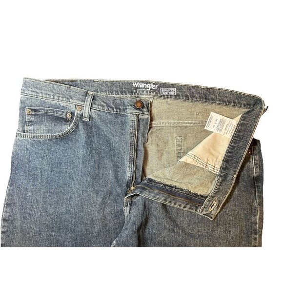 Wrangler Reserve Advanced Comfort Straight Leg Denim Blue Jeans Men's Size 38x29 - Picture 5 of 11
